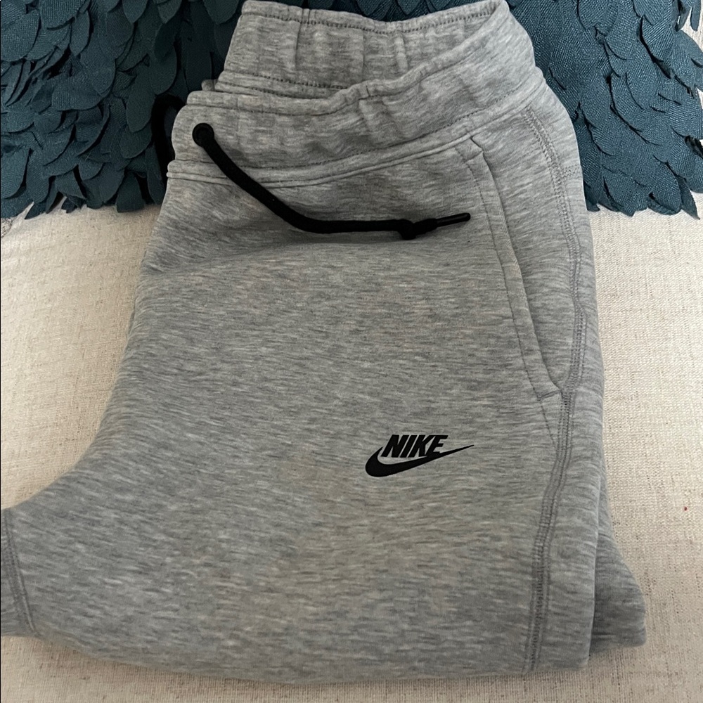 Nike Kids Heather Gray Sweatpants
